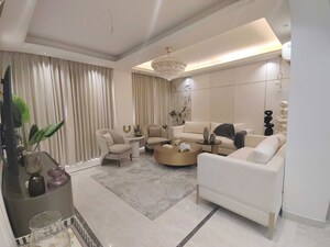 Living Room in 3 BHK Builder Floor at Sector 23 – for Rent