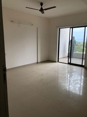 Room in 2 BHK Apartment at Vascon Citron Phase 1, Wagholi – for Sale
