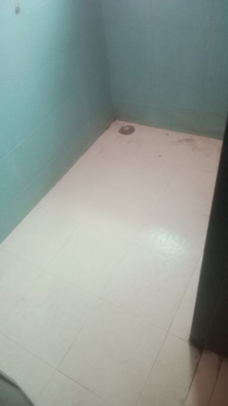 Room, dombivli east 1 Bedroom 500 Sq.Ft. Apartment In Dombivli East Thane 10612885