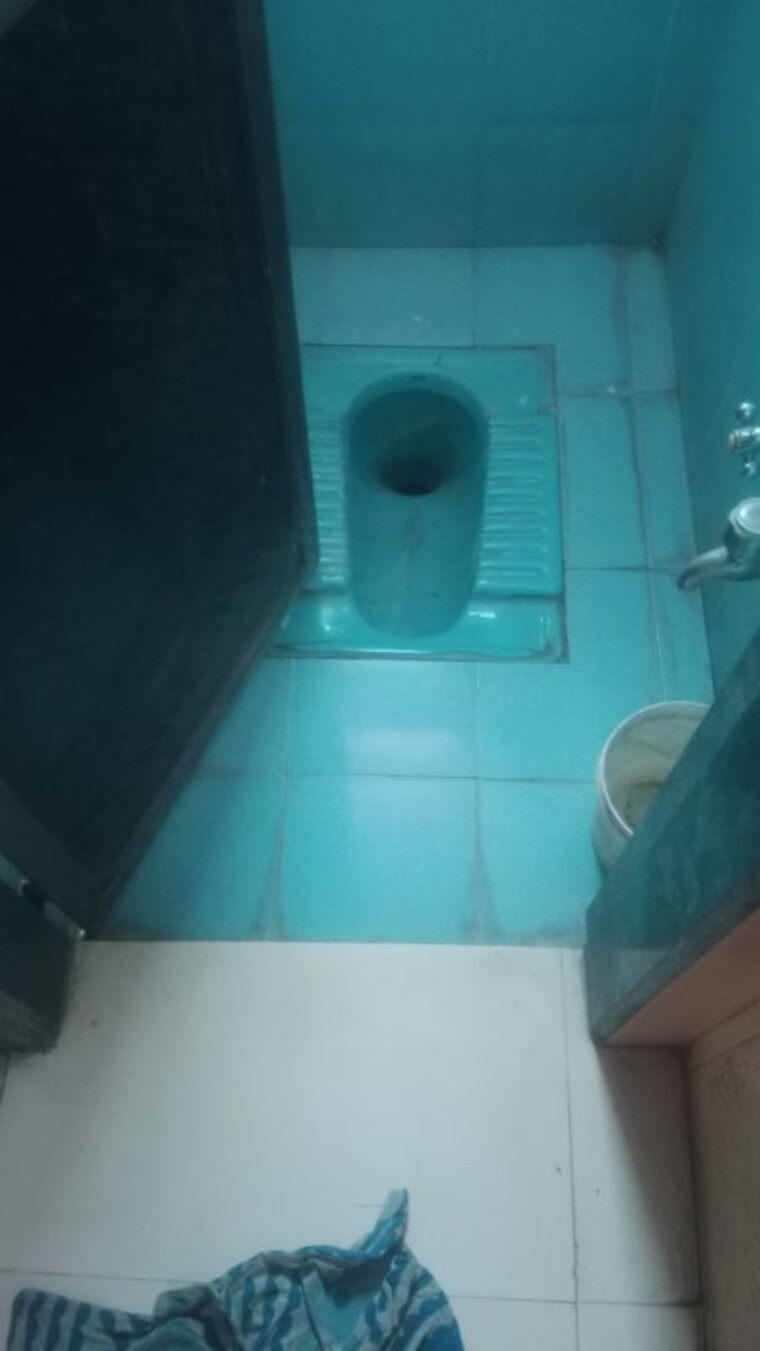 Bathroom, dombivli east 1 Bedroom 500 Sq.Ft. Apartment In Dombivli East Thane 10612885