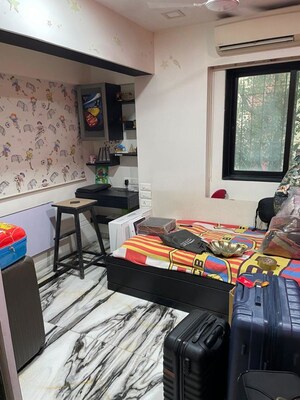 Bedroom in 4 BHK Apartment at Khar West – for Rent