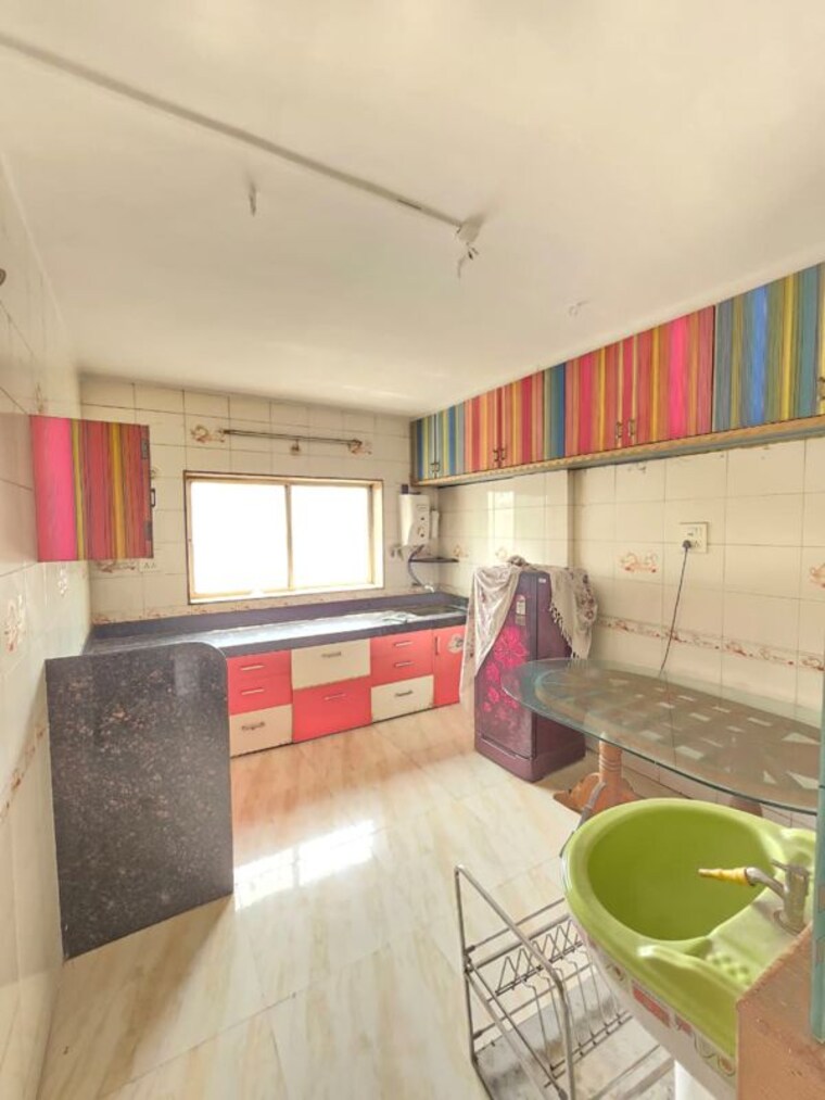 Kitchen, shri krupa society 2 Bedroom 900 Sq.Ft. Apartment In Shri Krupa Society Pune 10612924