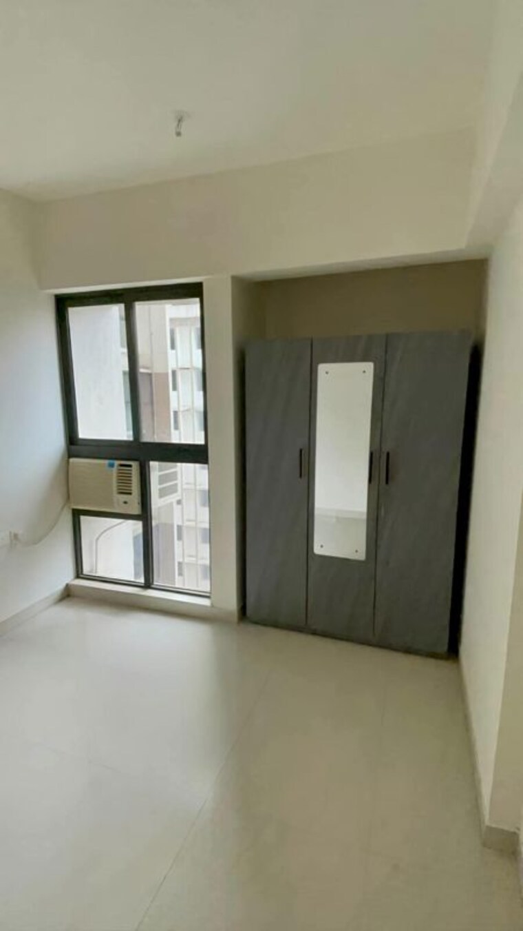 Bedroom, lodha-crown-quality-homes 1 Bedroom 320 Sq.Ft. Apartment In Majiwada Thane 10612904