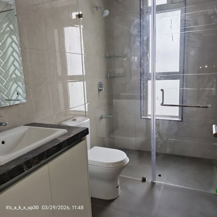 Bathroom, kalpataru-vista 4 Bedroom 3905 Sq.Ft. Apartment In Sector 128 Noida 10612923
