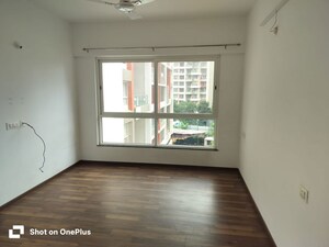 Room in 4 BHK Apartment at Kolte Patil Stargaze, Bavdhan – for Rent