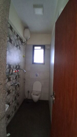Bathroom in 1.5 BHK Apartment at Roha Satsang Bharti, Malad East – for Rent