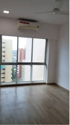 Bedroom in 2 BHK Apartment at Chembur – for Rent