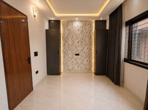 Room in 3 BHK Villa at Sadullapur – for Sale