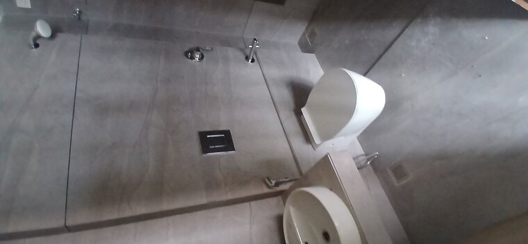 Bathroom, orient-bellwether-heights 1 Bedroom 500 Sq.Ft. Apartment In Matunga Mumbai 10612966