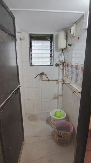 Bathroom in 1 BHK Apartment at Dombivli East – for Rent