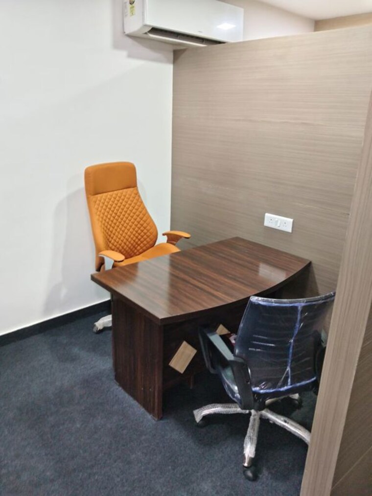 Team Area, ratan-plaza-charbagh Commercial Office Space 2050 Sq.Ft. In Charbagh Lucknow 10612989
