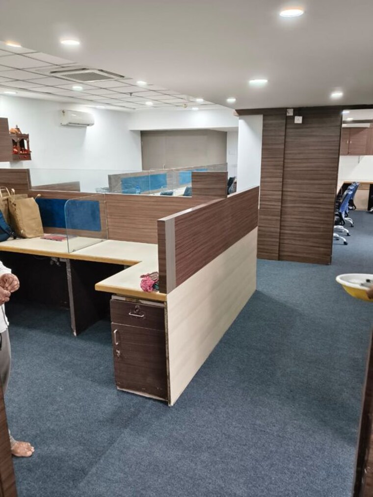 Team Area, ratan-plaza-charbagh Commercial Office Space 2050 Sq.Ft. In Charbagh Lucknow 10612989