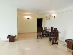 Living Room in 4 BHK Apartment at DLF The Icon, Dlf Phase V – for Rent