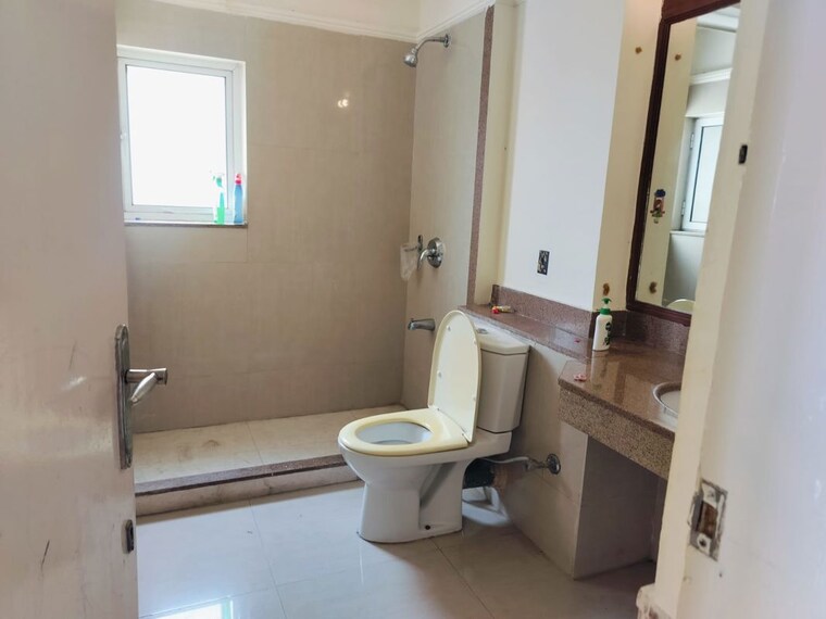 Living Room, dlf-the-icon 4 Bedroom 2610 Sq.Ft. Apartment In Dlf Phase V Gurgaon 10612995