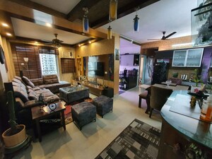Living Room in 3 BHK Apartment at DLF The Wellington Estate, Dlf Phase V – for Rent