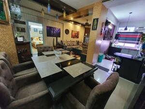 Living Room in 3 BHK Apartment at DLF The Wellington Estate, Dlf Phase V – for Rent