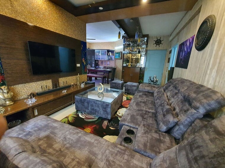 Living Room, dlf-the-wellington-estate 3 Bedroom 1450 Sq.Ft. Apartment In Dlf Phase V Gurgaon 10613010