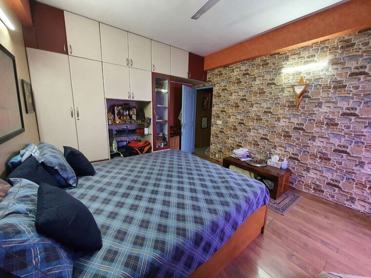 Bedroom, dlf-the-wellington-estate 3 Bedroom 1450 Sq.Ft. Apartment In Dlf Phase V Gurgaon 10613010