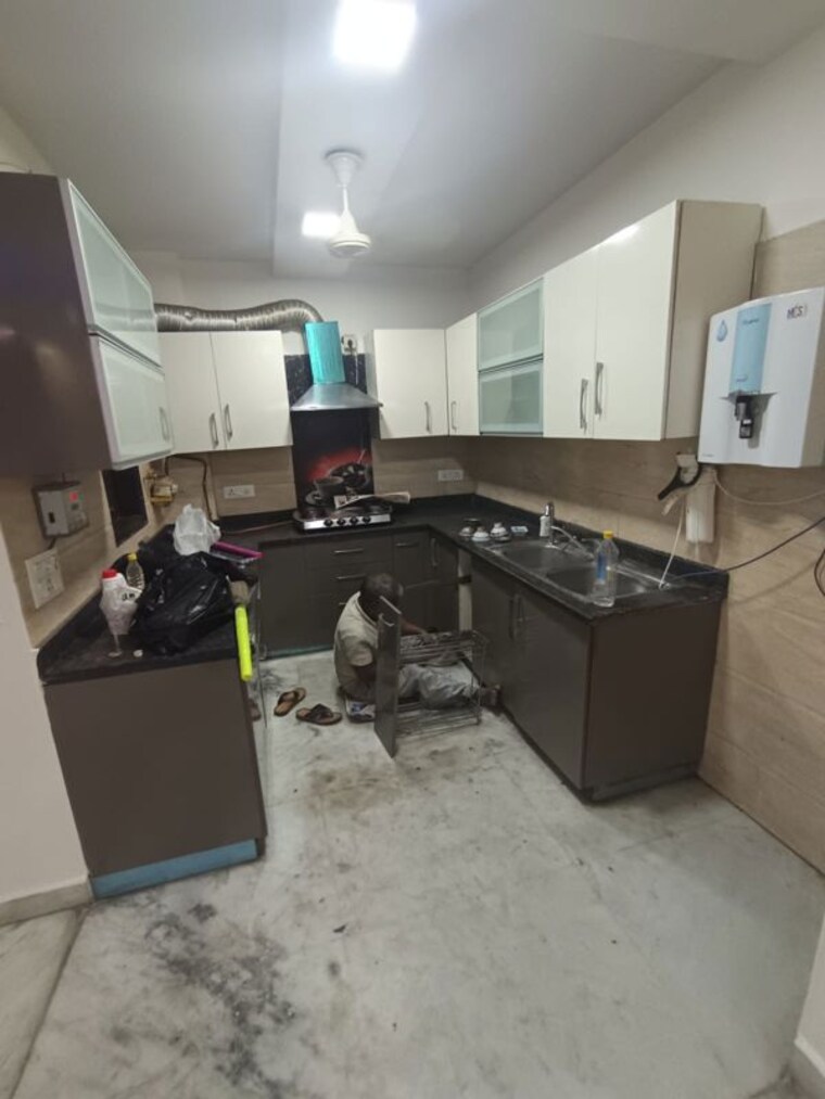 Kitchen, naraina 3 Bedroom 200 Sq.Yd. Builder Floor In Naraina Delhi 10613011