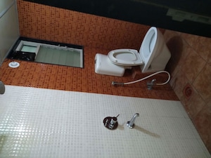 Furnished Amenities in 2 BHK Apartment at Paranjape Gloria Grace, Bavdhan – for Rent
