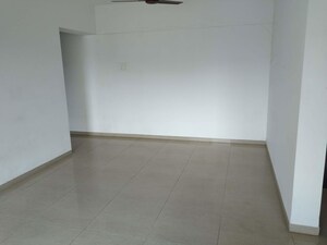 Room in 3 BHK Apartment at Paranjape Gloria Grace, Bavdhan – for Rent