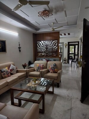 2 BHK Builder Floor For Sale in Naraina