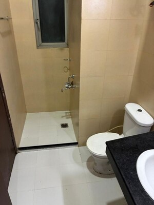 Bathroom in 3 BHK Builder Floor at Smart World Orchard, Sector 61 – for Rent