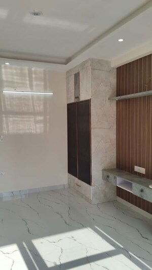 Room in 2 BHK Builder Floor at Doon Vihar – for Sale