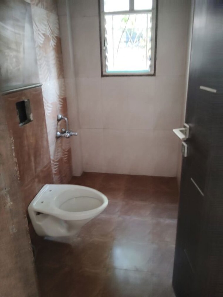 Bathroom, high-class-residency 3 Bedroom 1500 Sq.Ft. Apartment In Bavdhan Pune 10613108