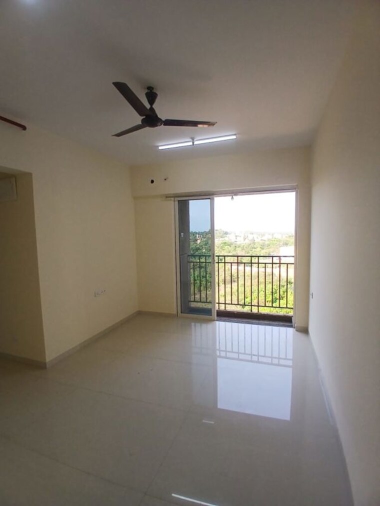 Room, unnati-woods-chs 1 Bedroom 450 Sq.Ft. Apartment In Kasarvadavali Thane 10613122