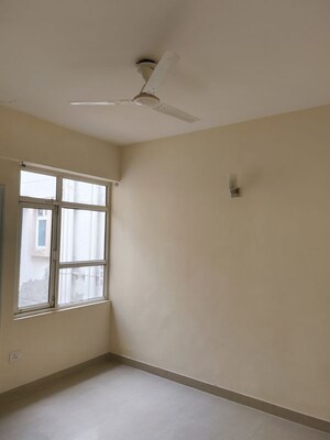 Room in 2 BHK Apartment at Shree Vardhman Mantra, Sector 67 – for Rent