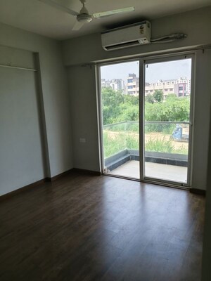 3 BHK Apartment For Rent in Signature Global City, Sector 37d