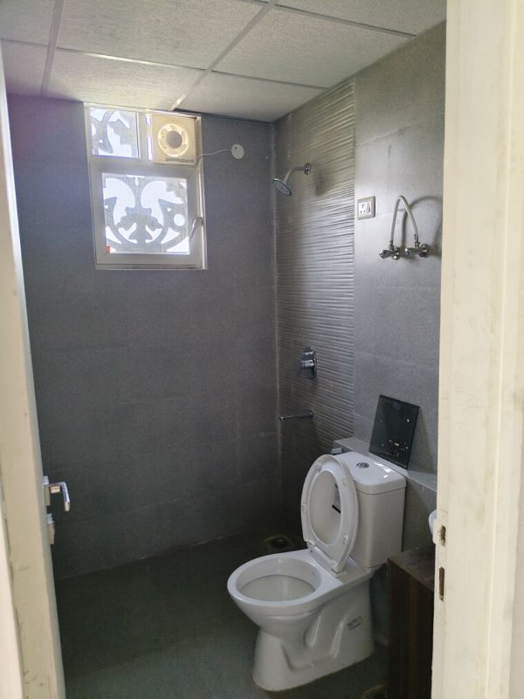 Bathroom, signature-global-city 3 Bedroom 1300 Sq.Ft. Apartment In Sector 37d Gurgaon 10613156