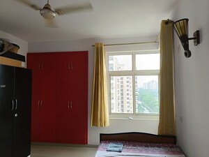 Room in 3 BHK Apartment at Omaxe Palm Greens, Mu Greater Noida – for Sale