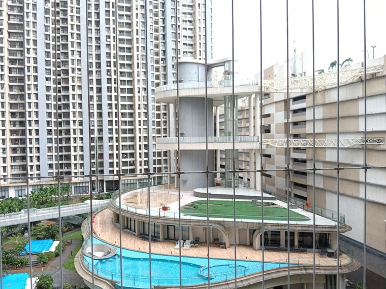 Balcony, lodha-amara 1 Bedroom 560 Sq.Ft. Apartment In Kolshet Road Thane 10613160