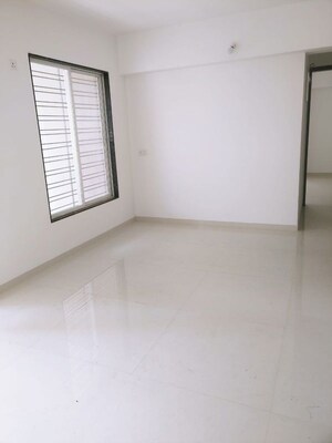 Room in 3 BHK Apartment at Suyog Padmavati Hills, Bavdhan – for Rent
