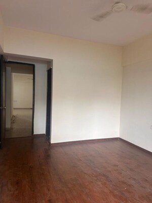 Room in 3 BHK Apartment at Sanjona Abhilash Annex, Chembur – for Rent