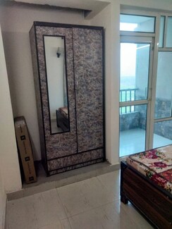 3 BHK + Servant Room Apartment For Rent in MCC Signature Heights
