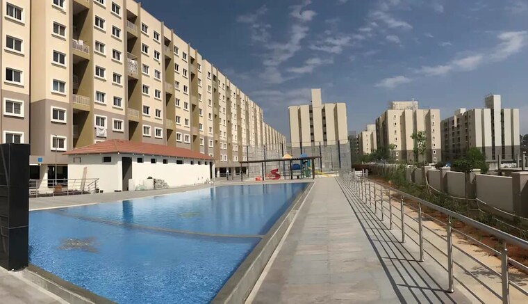Swimming Pool, bhartiya-nikoo-homes 2 Bedroom 1178 Sq.Ft. Apartment In Thanisandra Main Road Bangalore 10613224