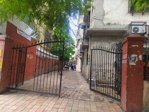  Apartment For Sale in Mahim