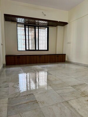 Room in 1 BHK Apartment at Siddha Sky, Sion – for Rent