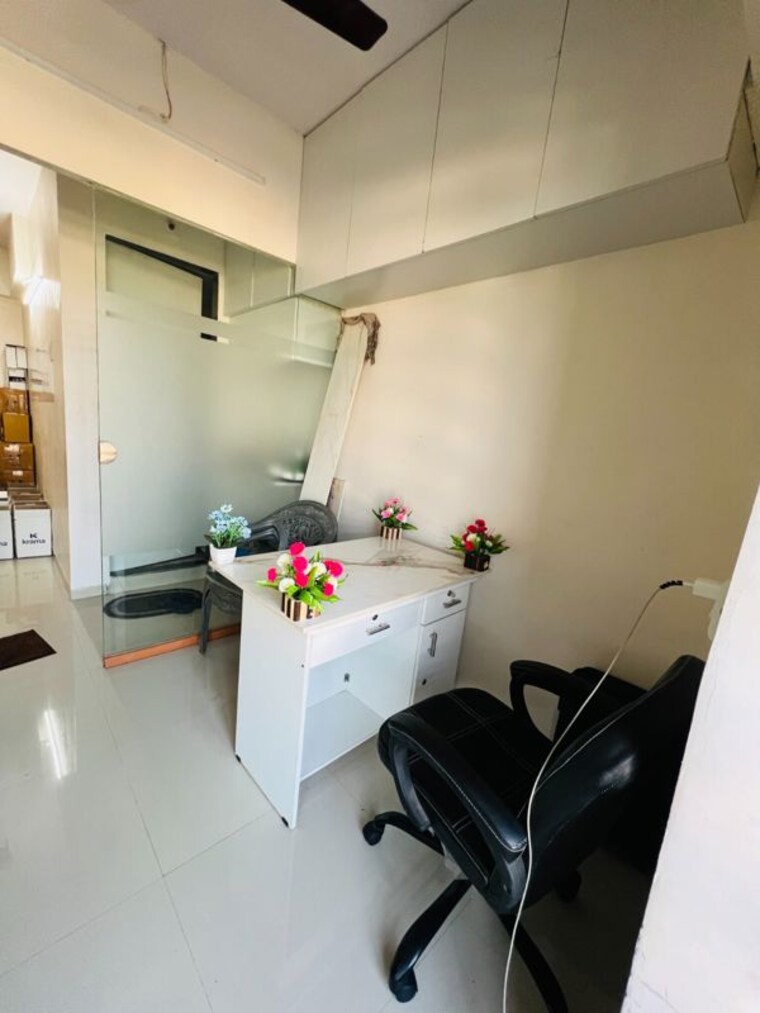 Team Area, dev-atelier Commercial Office Space 525 Sq.Ft. In Prahlad Nagar Ahmedabad 10612777