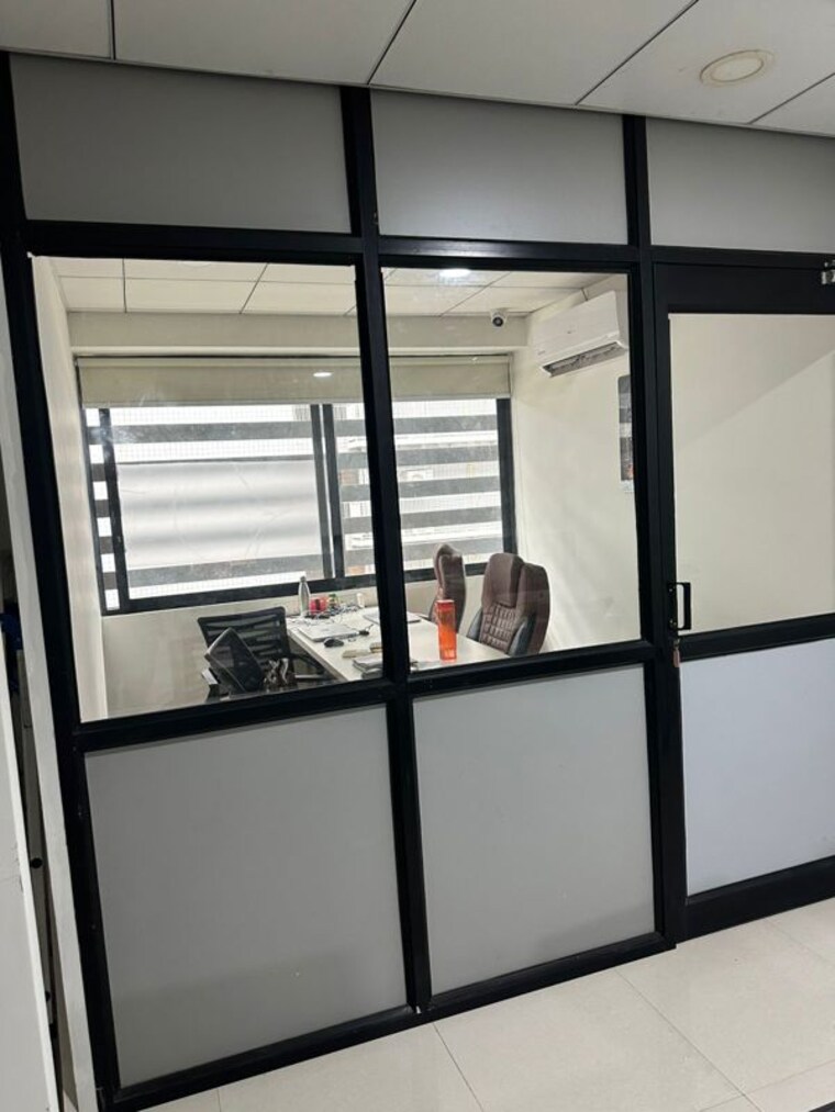 Balcony, science city Commercial Office Space 755 Sq.Ft. In Science City Ahmedabad 10612359