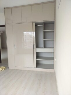3.5 BHK + Prayer Room,Servant Room,Study Room,Extra Room,Basement,Store Room Apartment For Rent in SS The Coralwood
