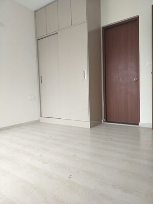 Room in 3.5 BHK Apartment at SS The Coralwood, Sector 84 – for Rent