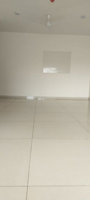 Room in 3.5 BHK Apartment at SS The Coralwood, Sector 84 – for Rent