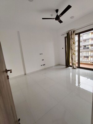 Room in 3.5 BHK Apartment at Bramhacorp The Collection, Kalyani Nagar – for Sale