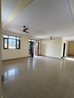 2.5 BHK + Store Room 263 Sq.Yd. Builder Floor in Sector 9