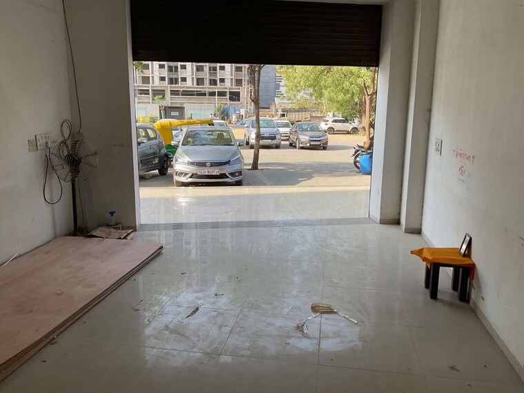 Exterior View, ambli road Commercial Showroom 1734 Sq.Ft. In Ambli Road Ahmedabad 10595704