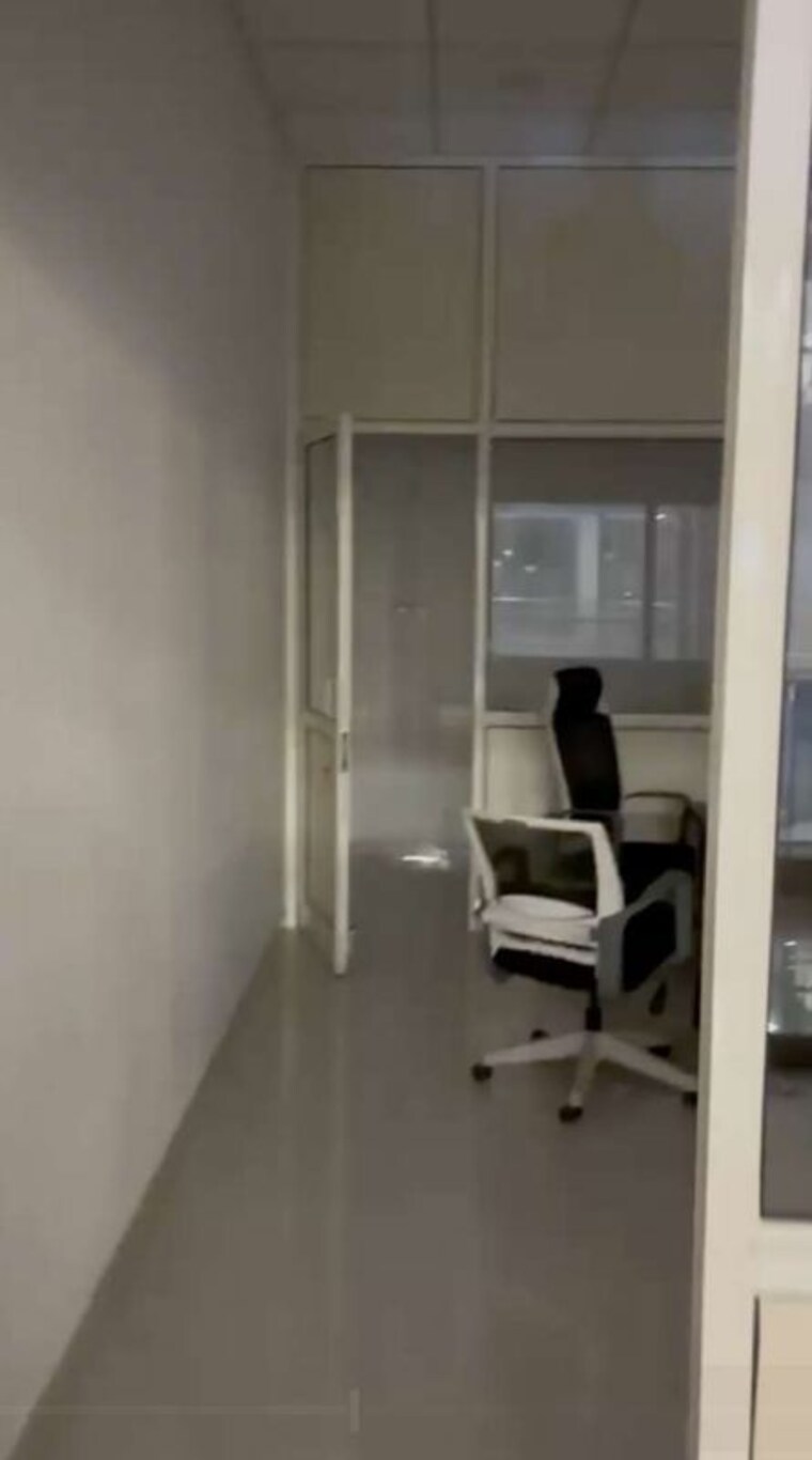 Team Area, vaishnodevi circle Commercial Office Space 626 Sq.Ft. In Vaishnodevi Circle Ahmedabad 10595694